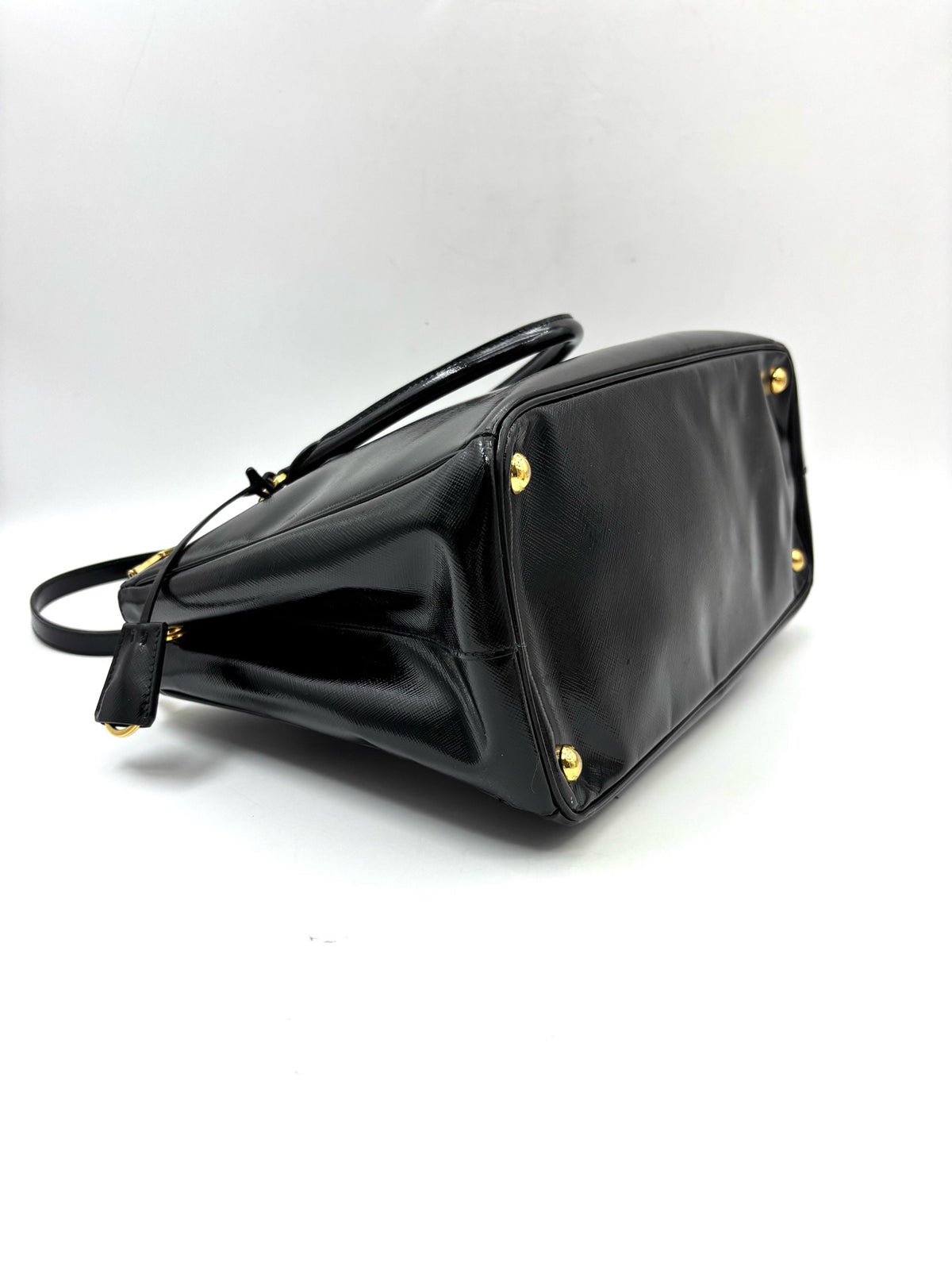 Prada - Galleria Saffiano - Patent leather - Black