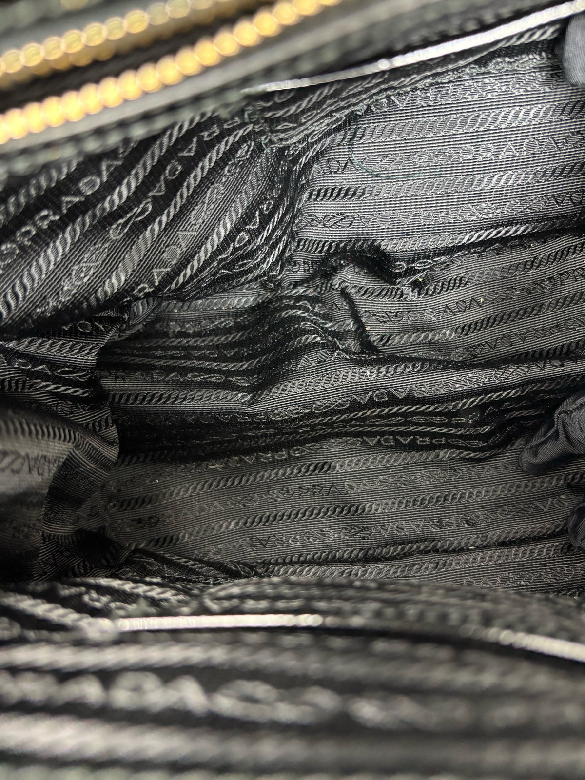 Prada - Galleria Saffiano - Patent leather - Black