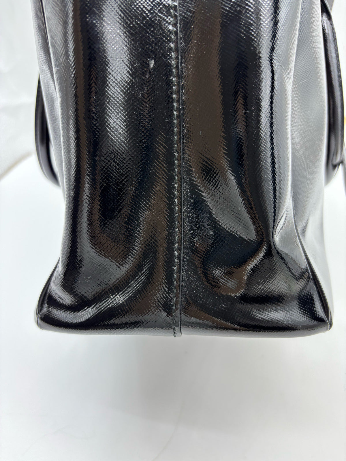 Prada - Galleria Saffiano - Patent leather - Black