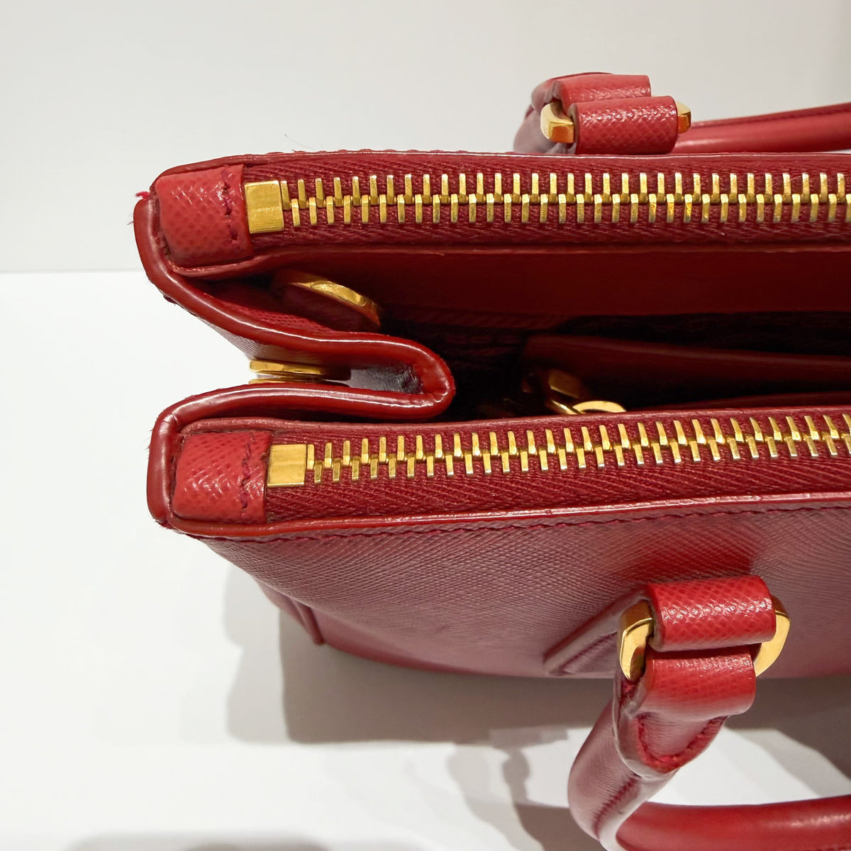 Prada - Galleria Small - Leather - Red - (small)