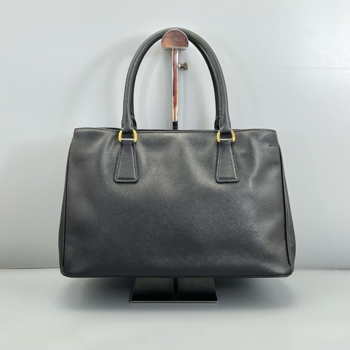 Prada - Galleria Tote - Leather - Black - (medium)