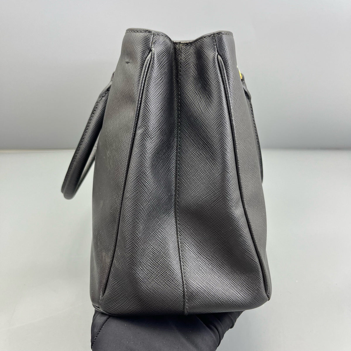 Prada - Galleria Tote - Leather - Black - (medium)