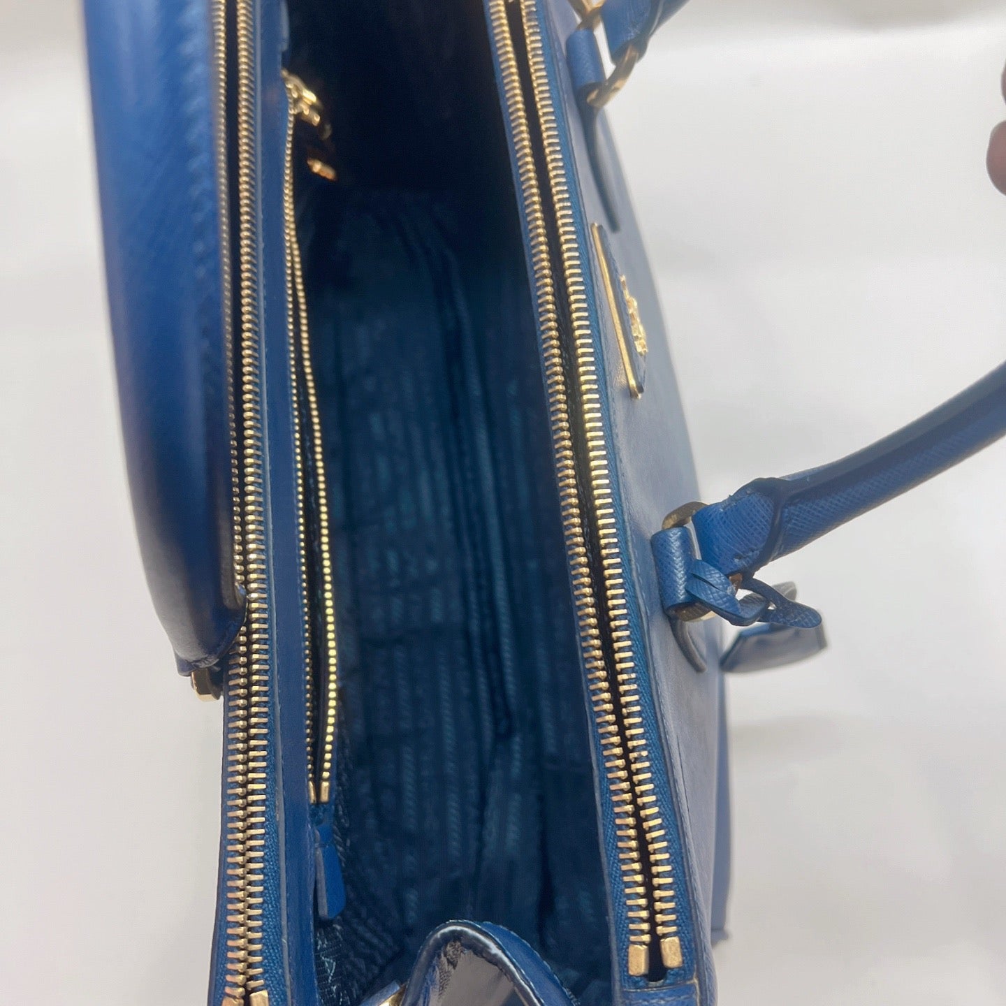 Prada - Galles - Leather - Blue - (medium)