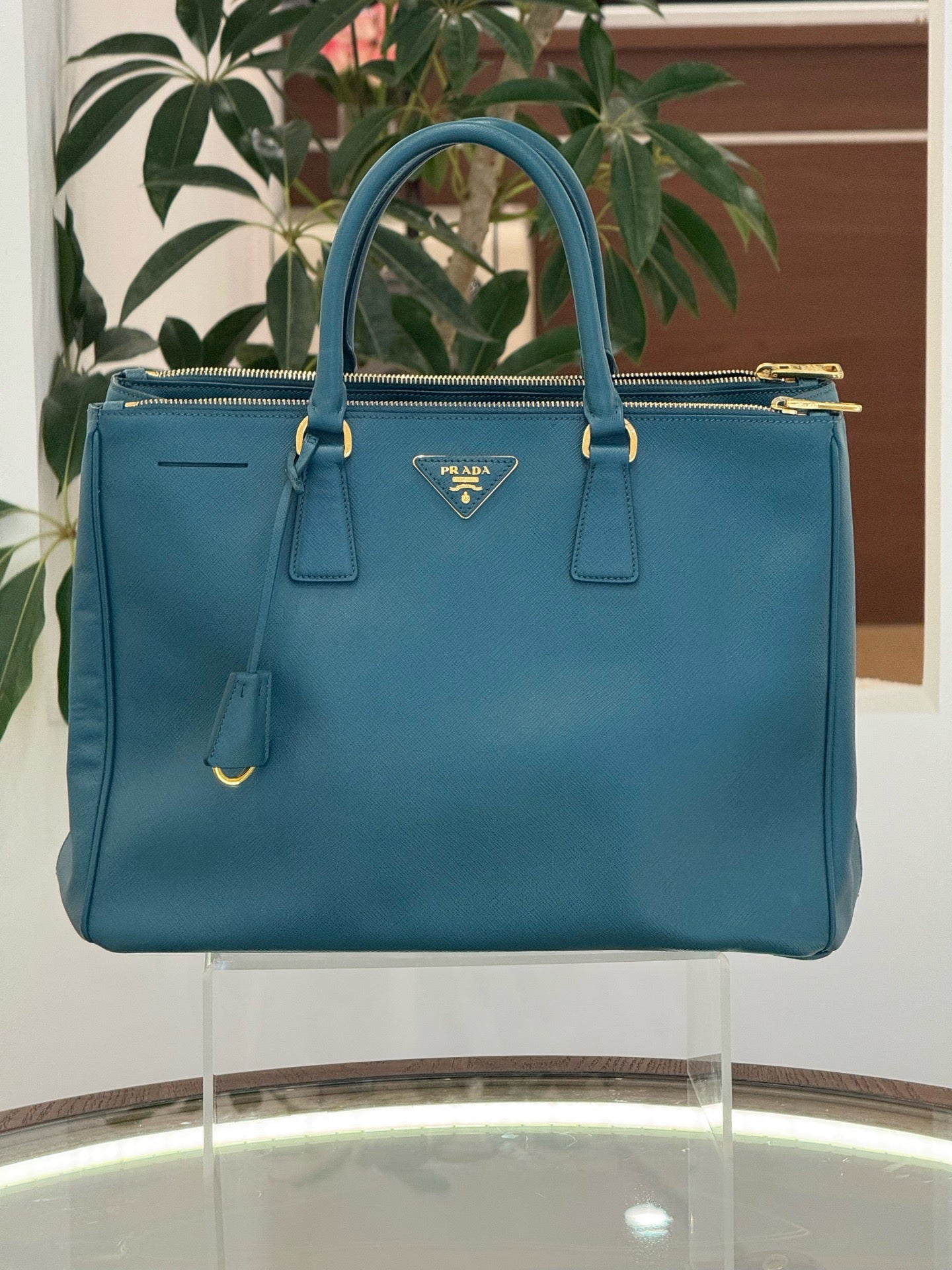 Prada - Gatje - Leather - Blue - (large)
