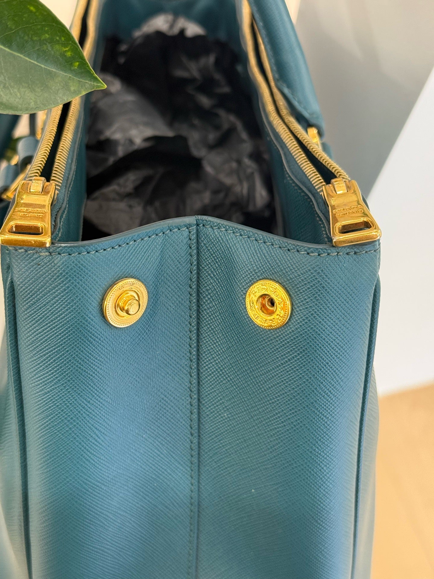 Prada - Gatje - Leather - Blue - (large)