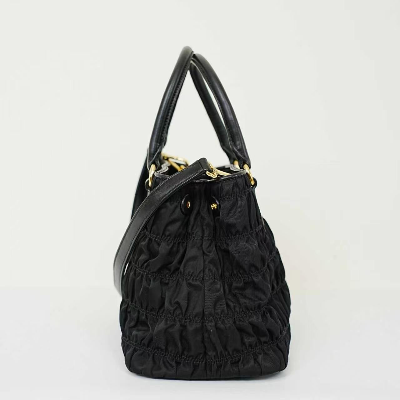Prada - Gaufre - Cloth - Black - (medium)