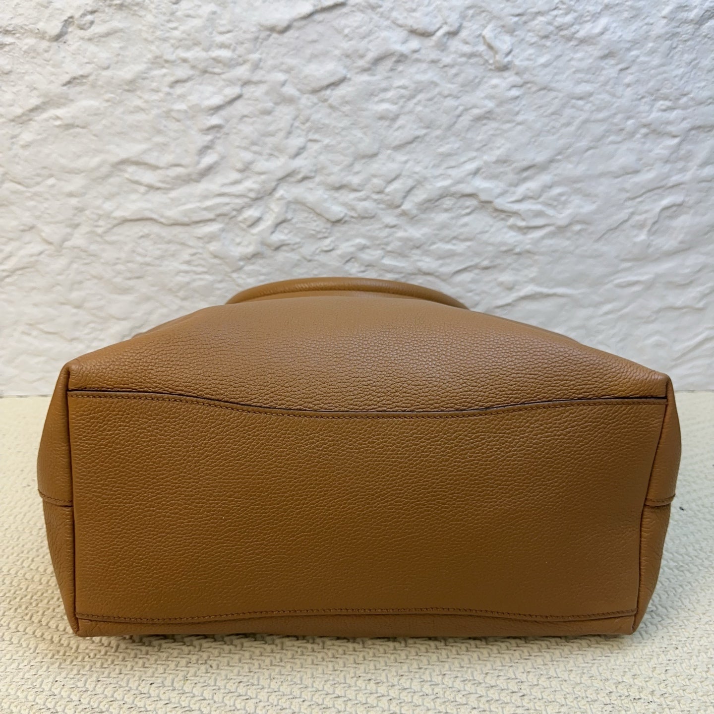 Prada - Hobo Bag - Leather - Brown - (Medium)