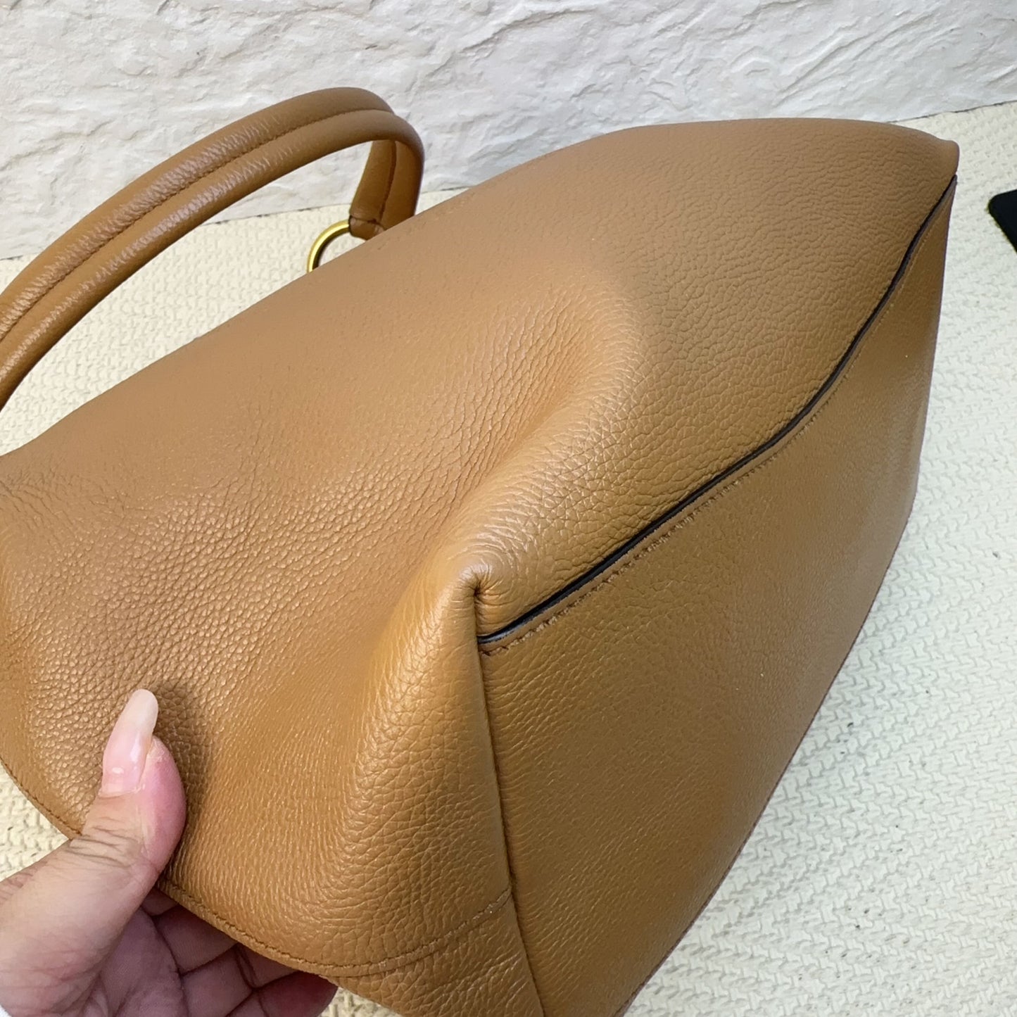 Prada - Hobo Bag - Leather - Brown - (Medium)