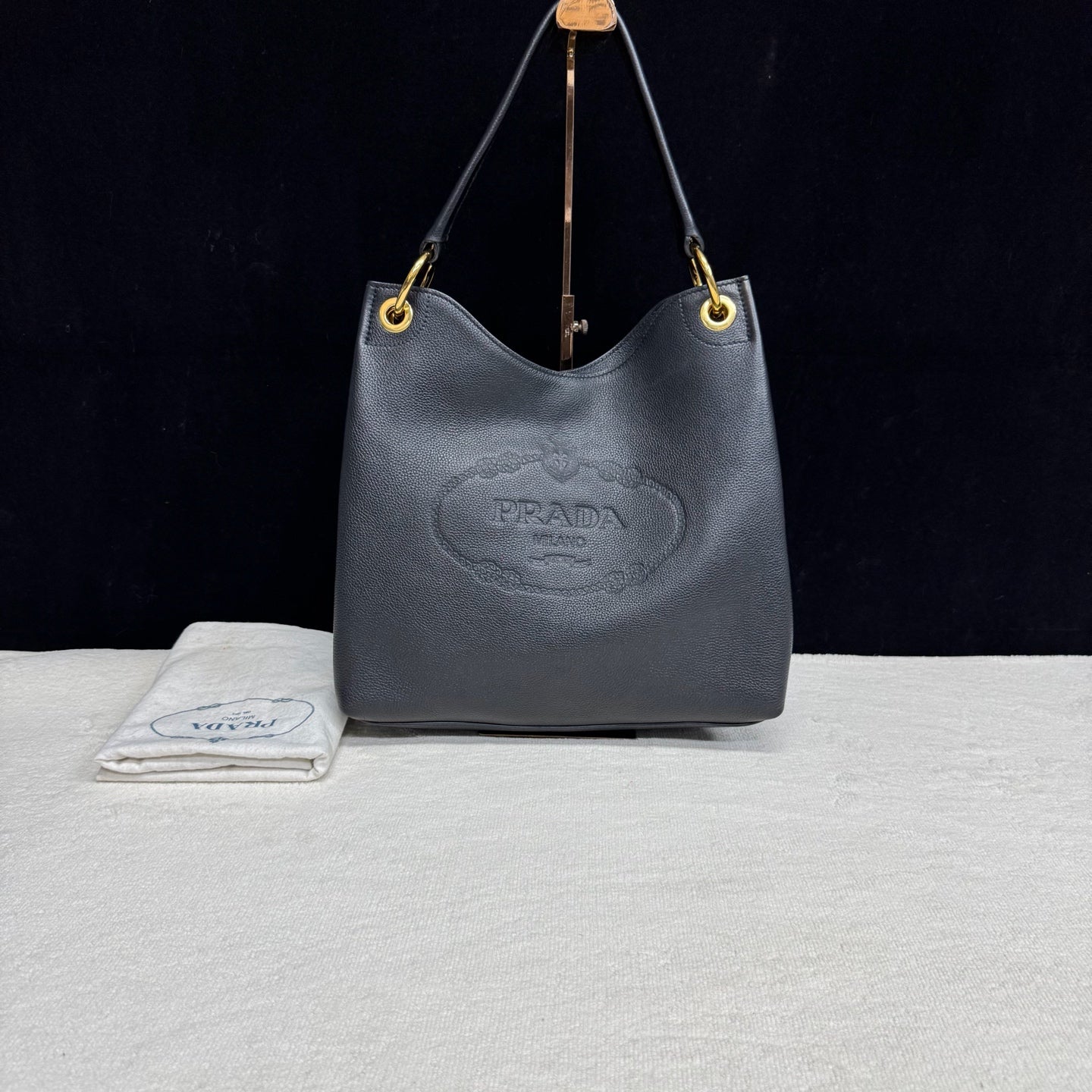Prada - Hobo Bag - Pebbled leather - Black with Gold-Tone Hardware - (Medium)