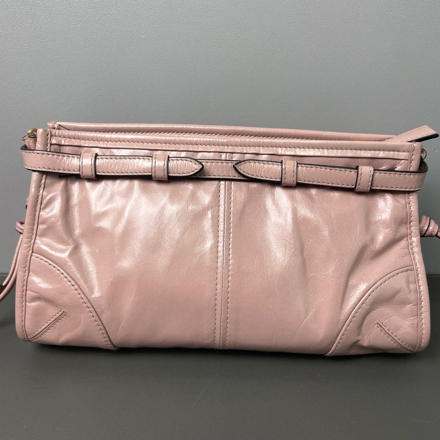 Prada - Lux Soft Crossbody Bag - Oiled wax leather - Pink - (medium)