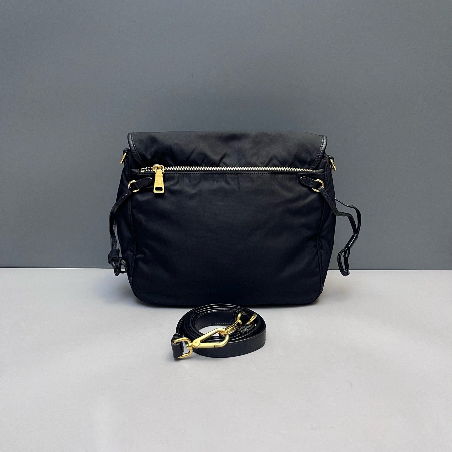 Prada - Messenger Bag - Nylon and Saffiano leather - Black with Gold-Tone Hardware - (medium)