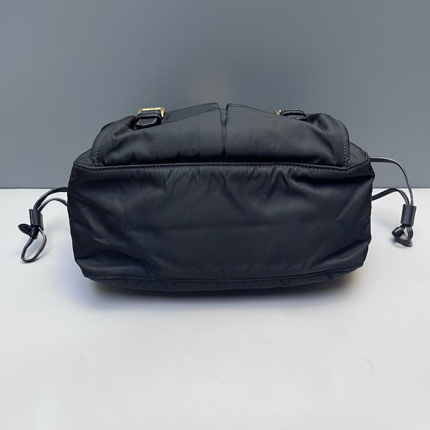 Prada - Messenger Bag - Nylon and Saffiano leather - Black with Gold-Tone Hardware - (medium)