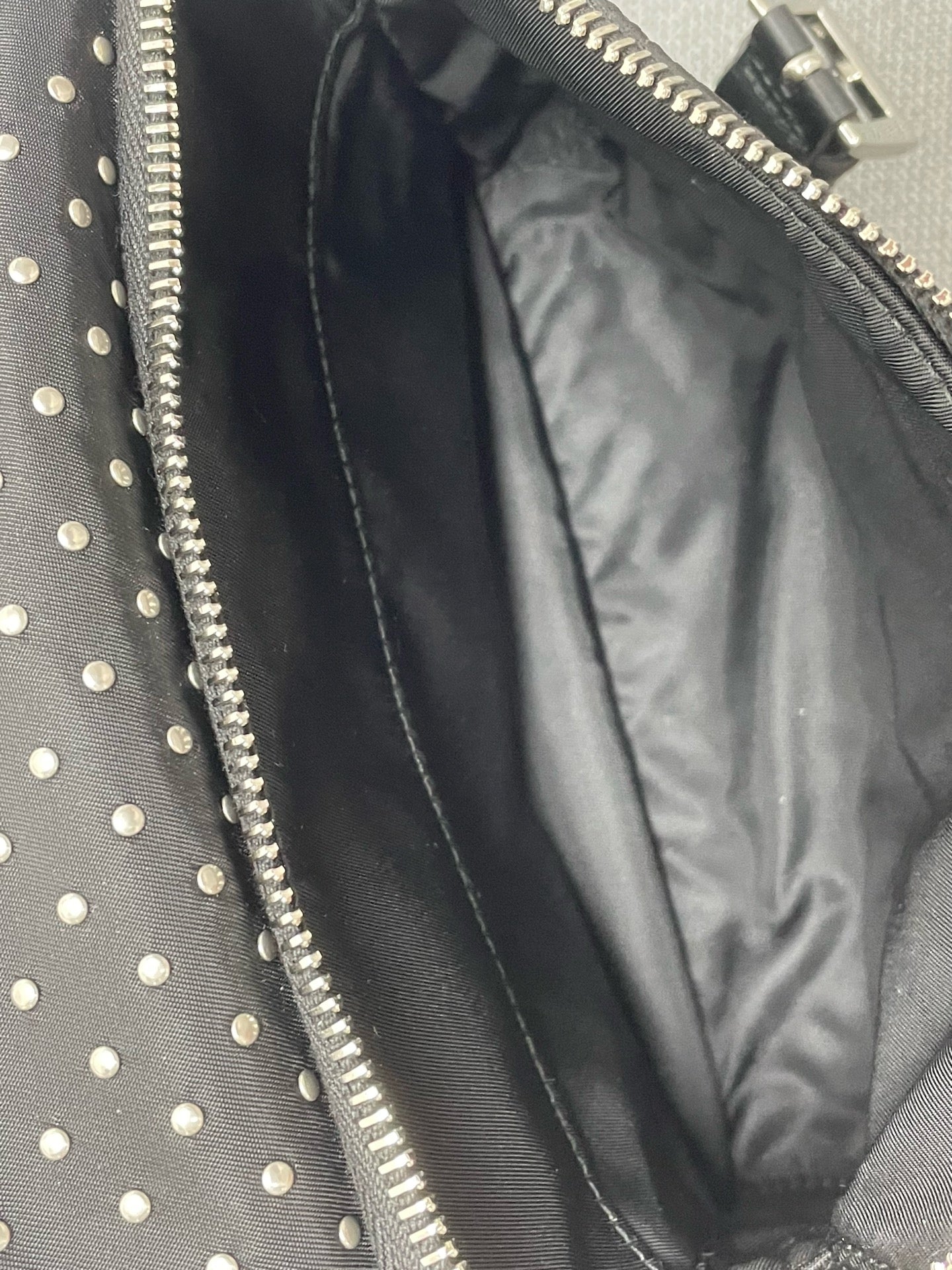 Prada - Messenger Bag - Polyamide - Black - (small)