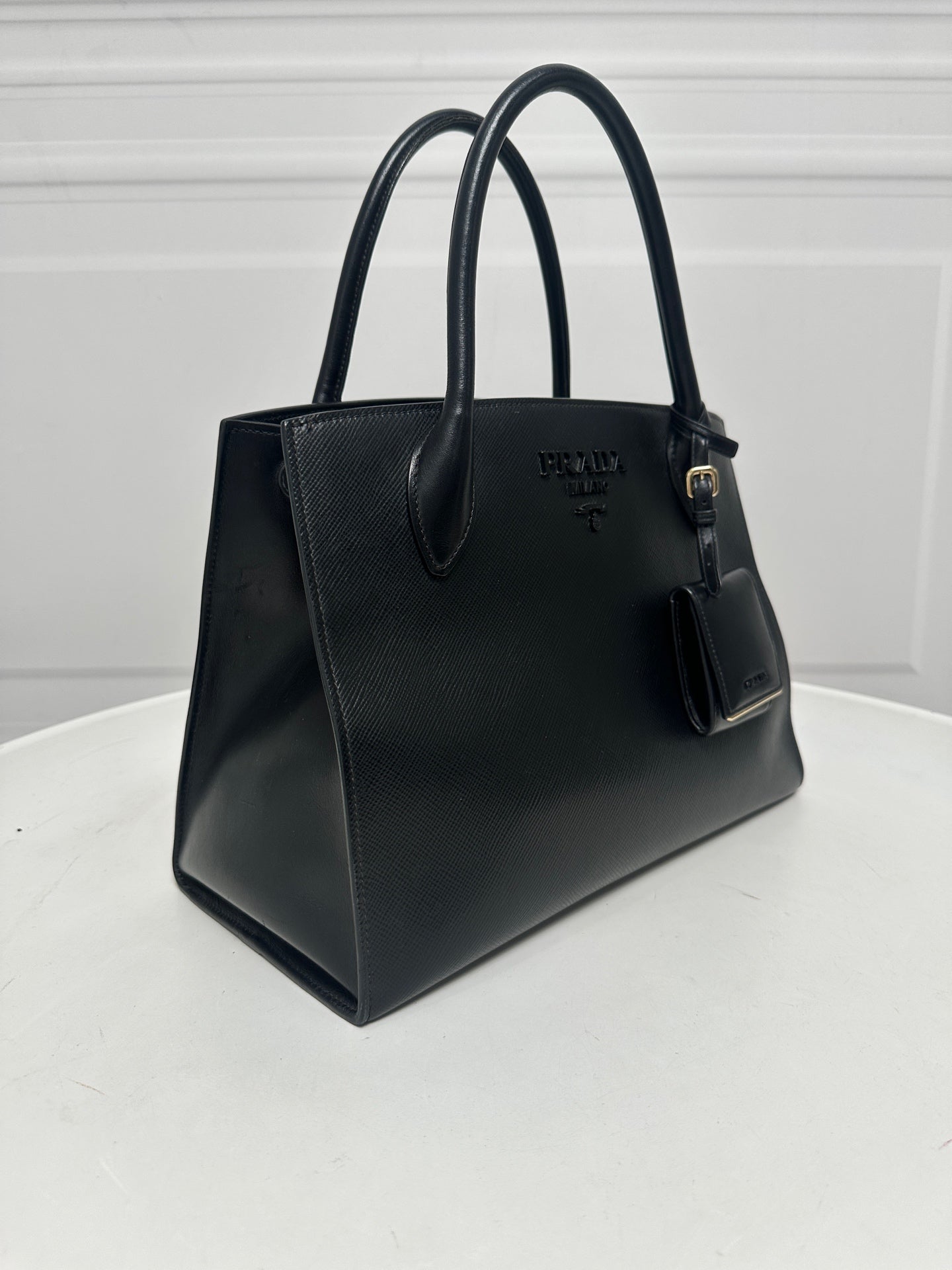 Prada - Monochrome - Leather - Black - (medium)