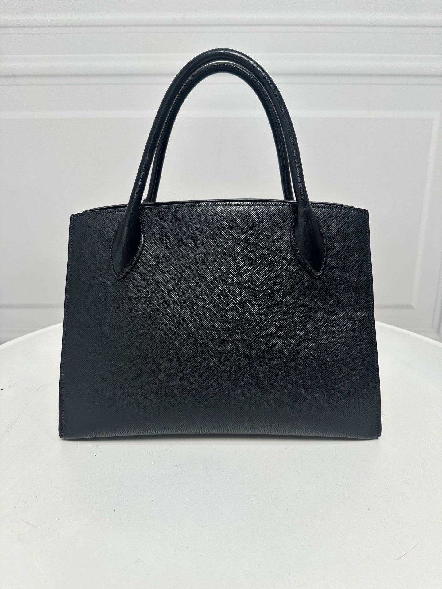 Prada - Monochrome - Leather - Black - (medium)