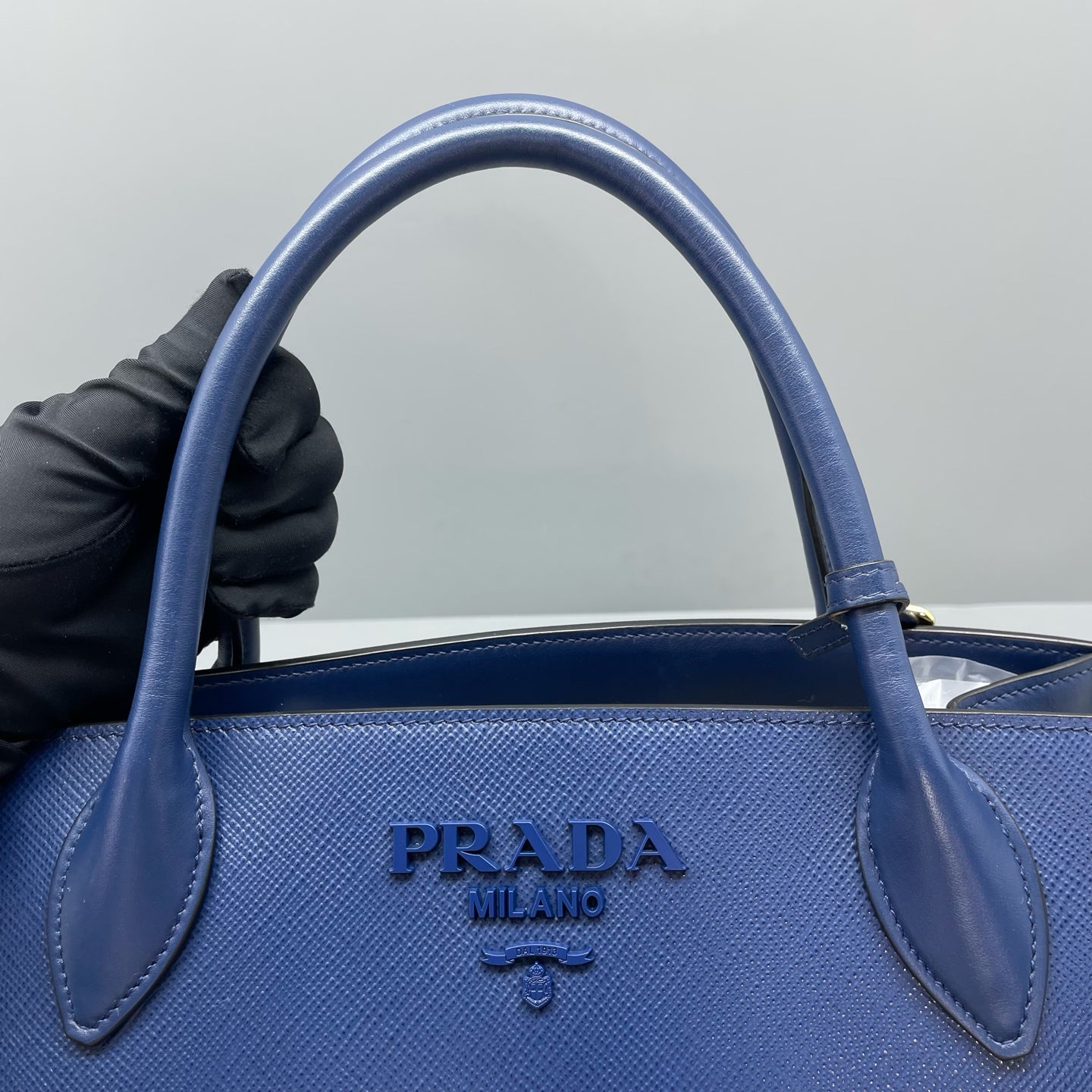 Prada - Monochrome - Leather - Blue - (Medium)