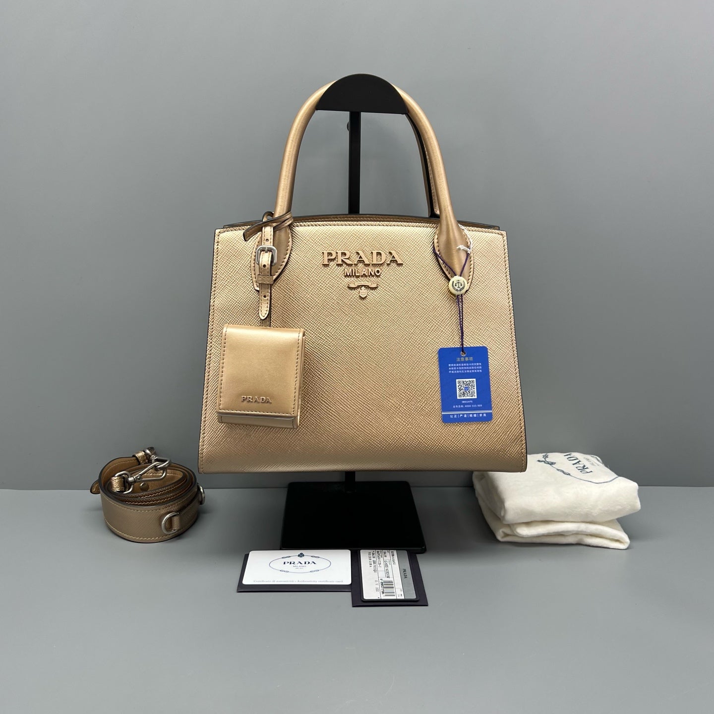 Prada - Monochrome - Leather - Gold - (medium)