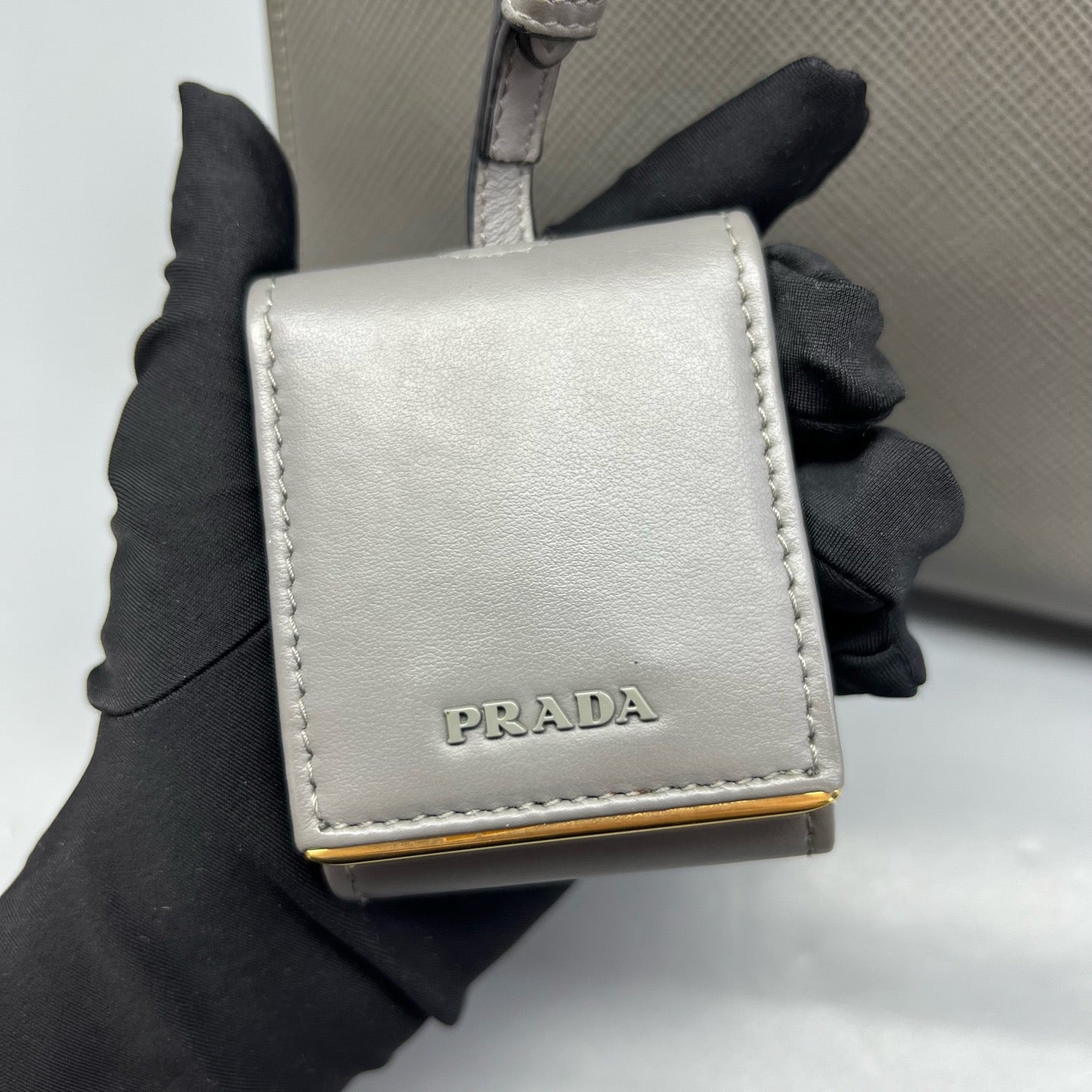 Prada - Monochrome - Leather - Grey - (medium)