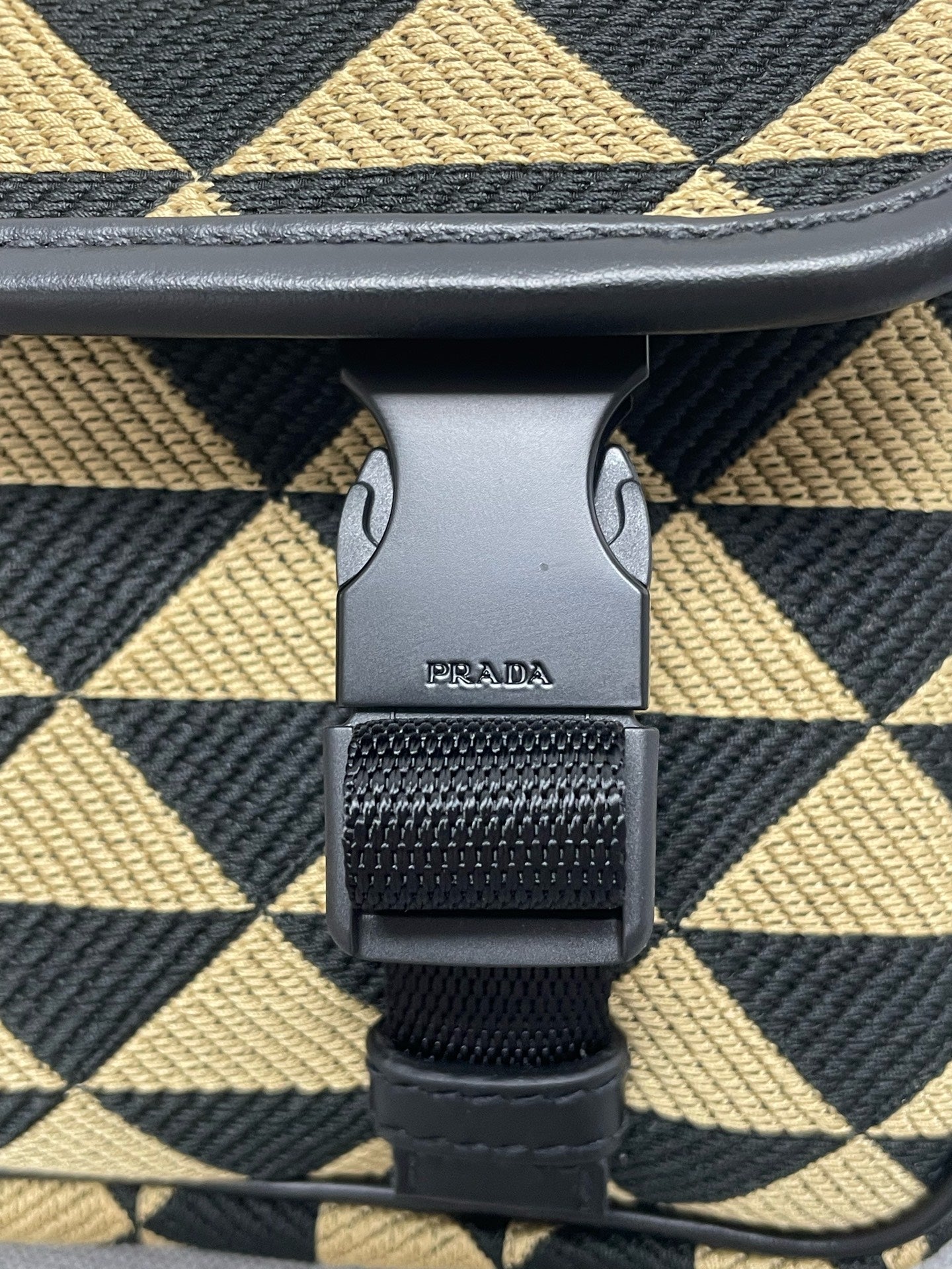 Prada - Other - Cloth - Black - (small)