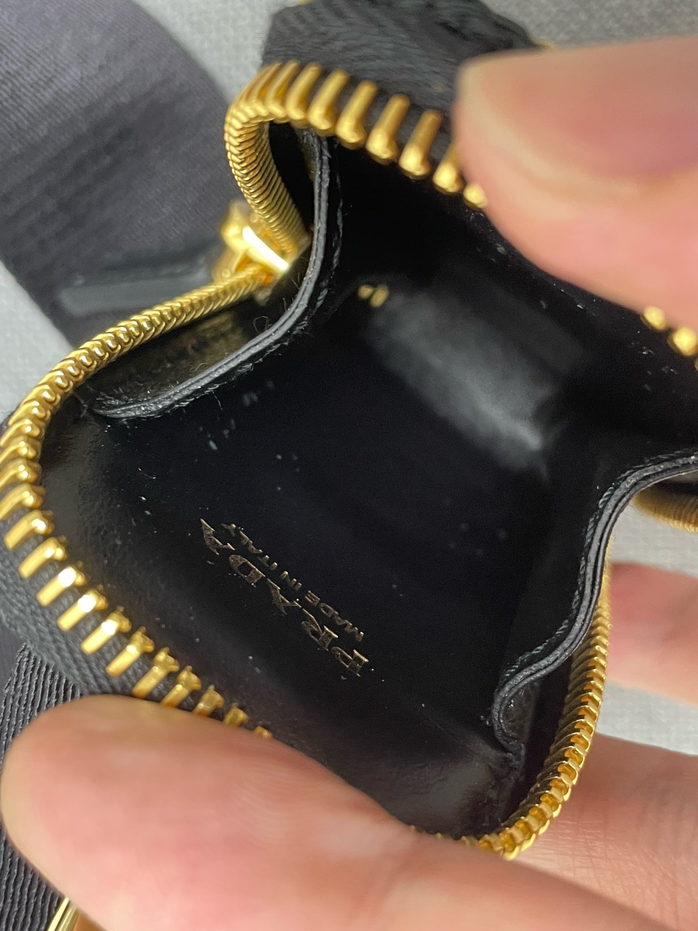 Prada - Other - Cloth - Black - (small)