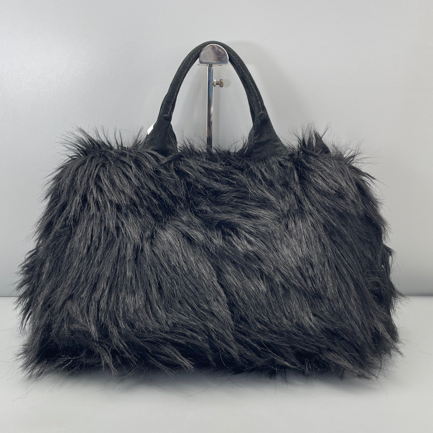 Prada - Other - Faux fur - Black - (medium)