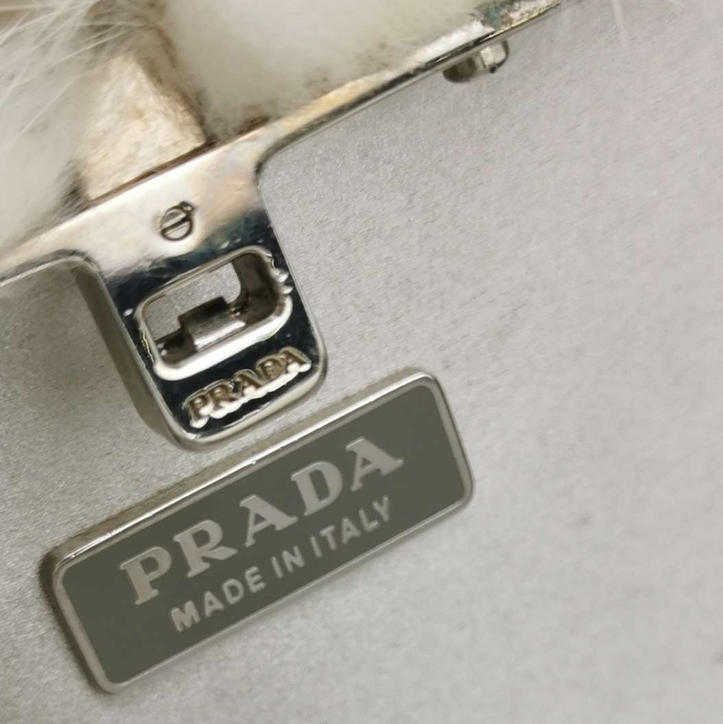 Prada - Other - Fur - Other - White - (mini)