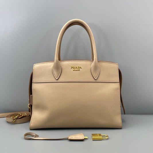 Prada - Other - Leather - Beige - (medium)