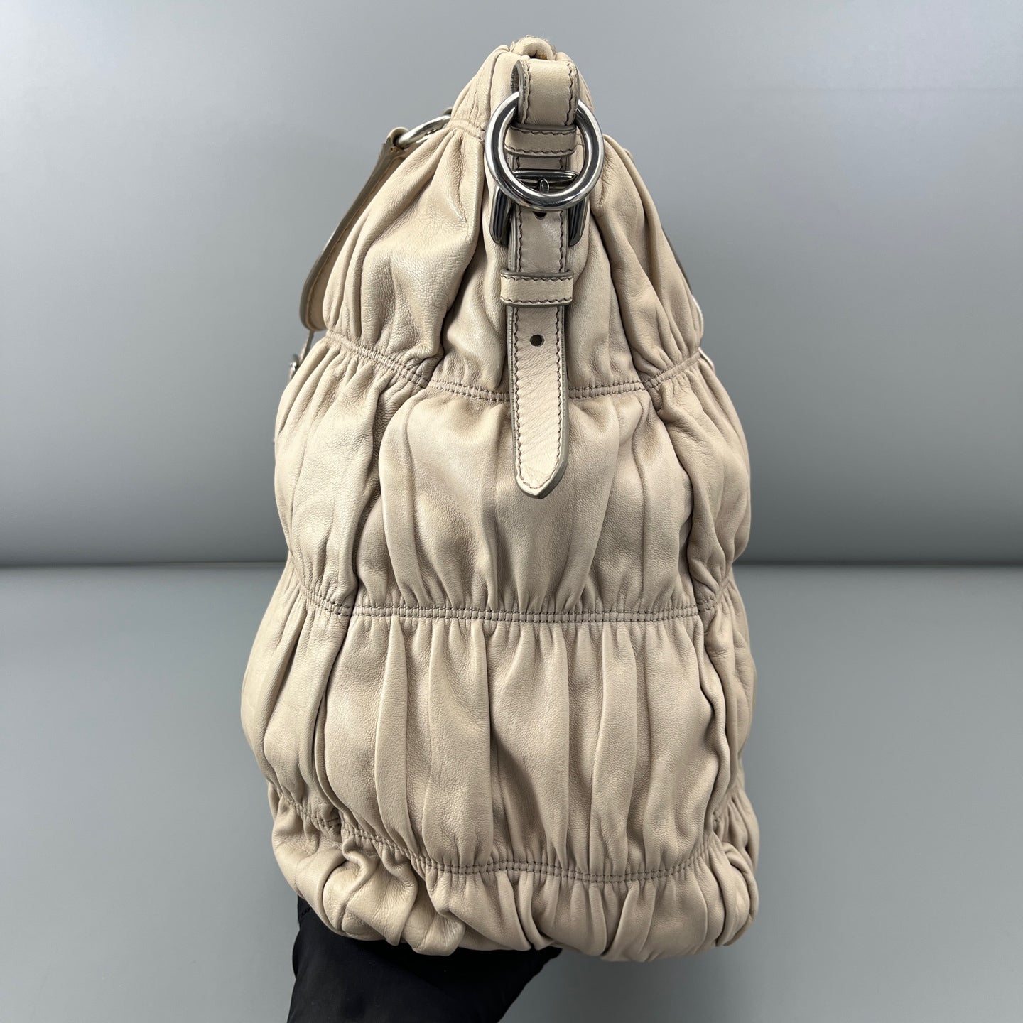 Prada - Other - Leather - Beige - (Medium)