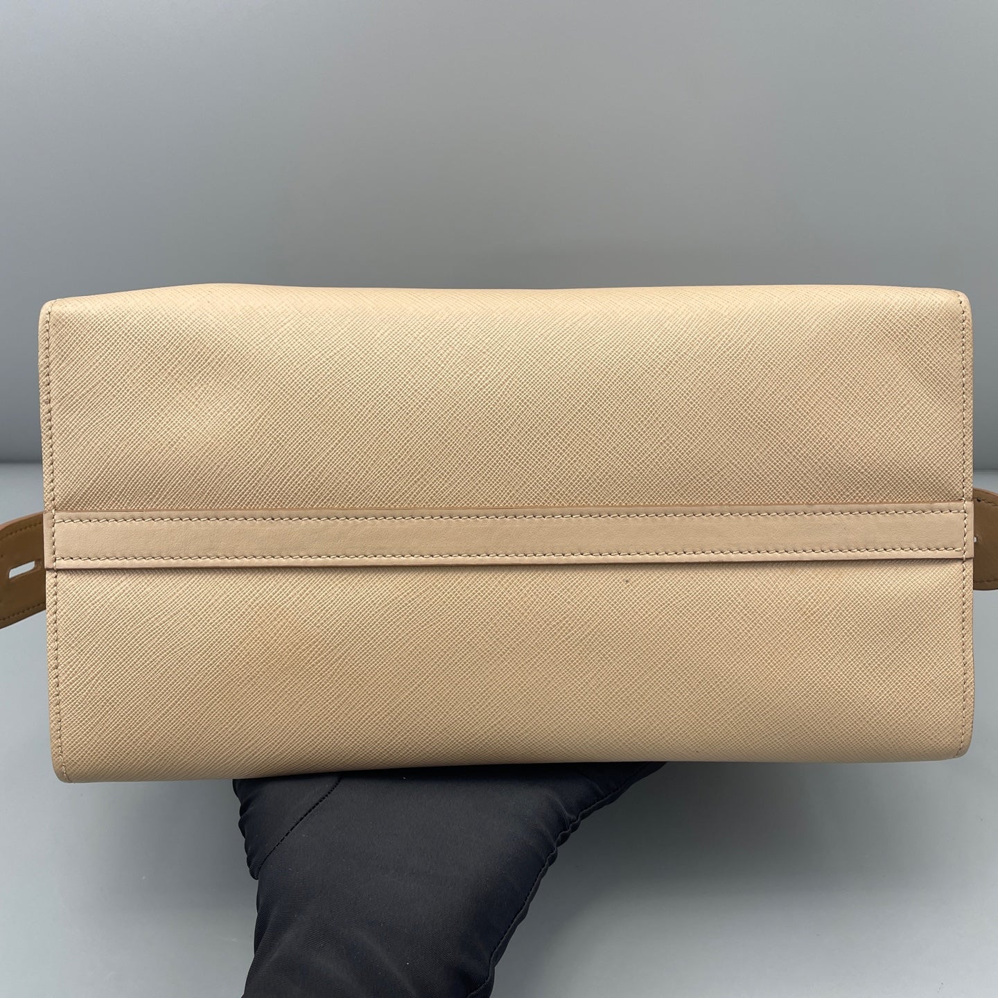 Prada - Other - Leather - Beige - (Medium)