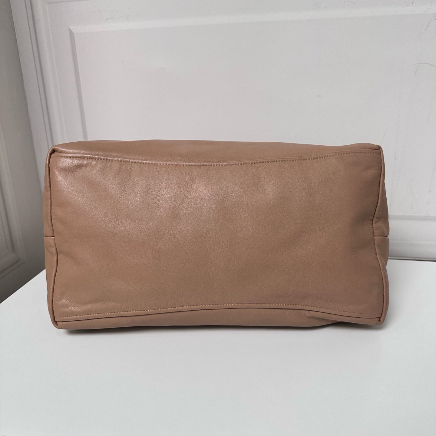 Prada - Other - Leather - Beige - (medium)