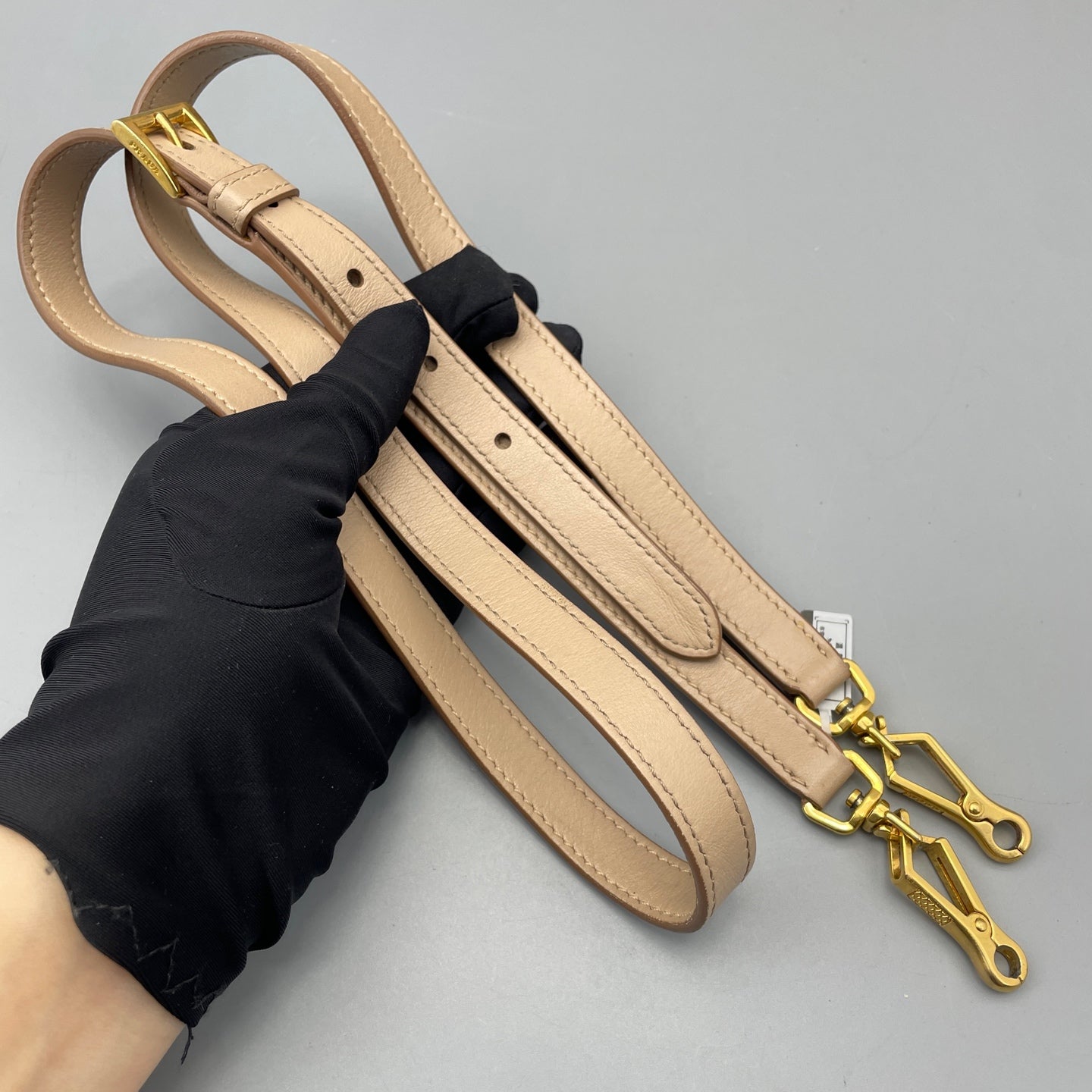 Prada - Other - Leather - Beige - (Medium)