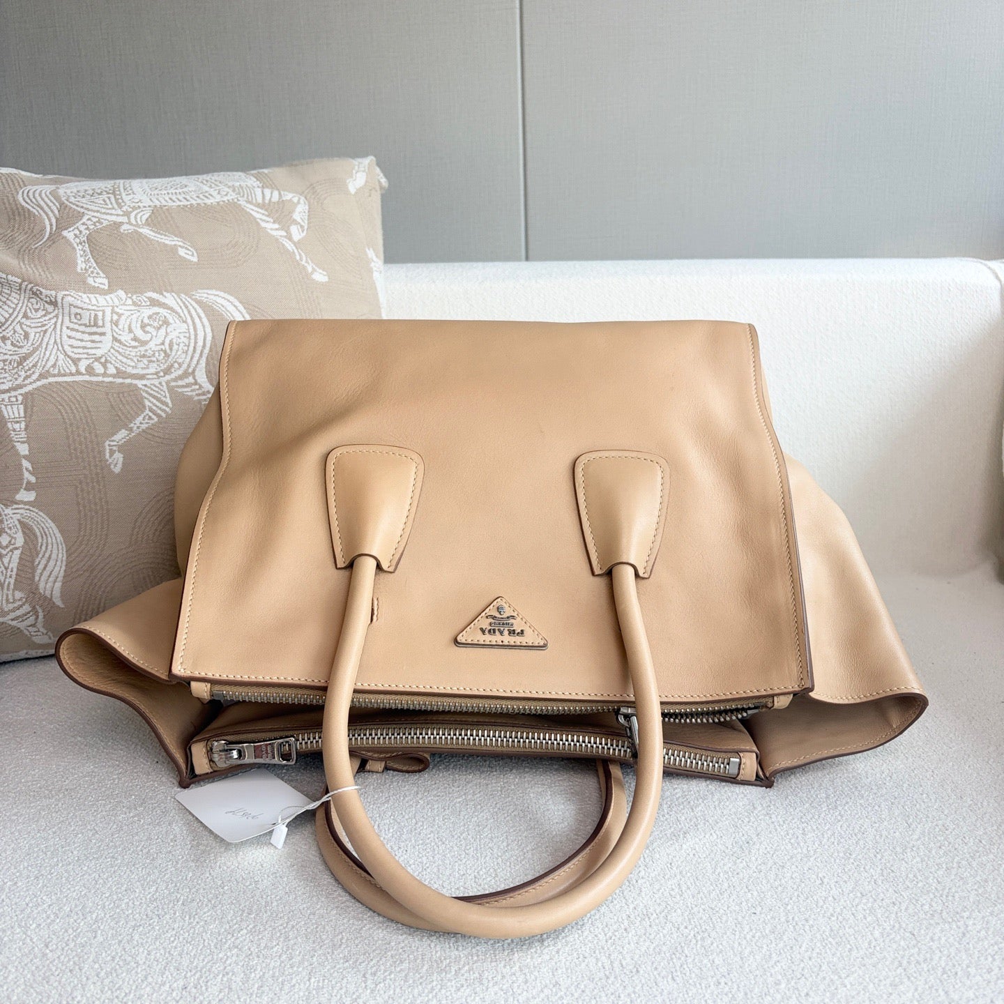 Prada - Other - Leather - Beige - (Other)