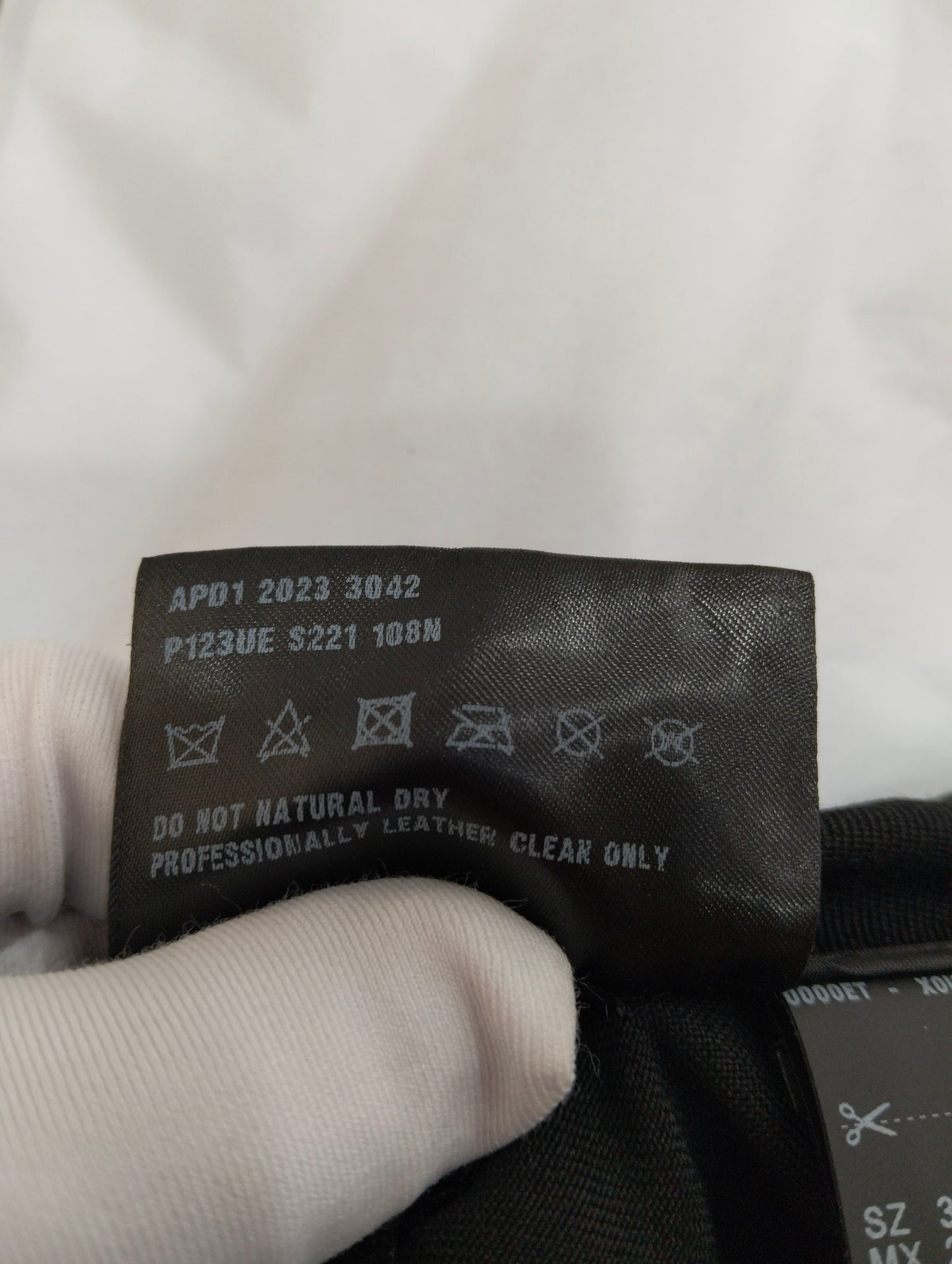 Prada - Other - Leather - Black - (36)