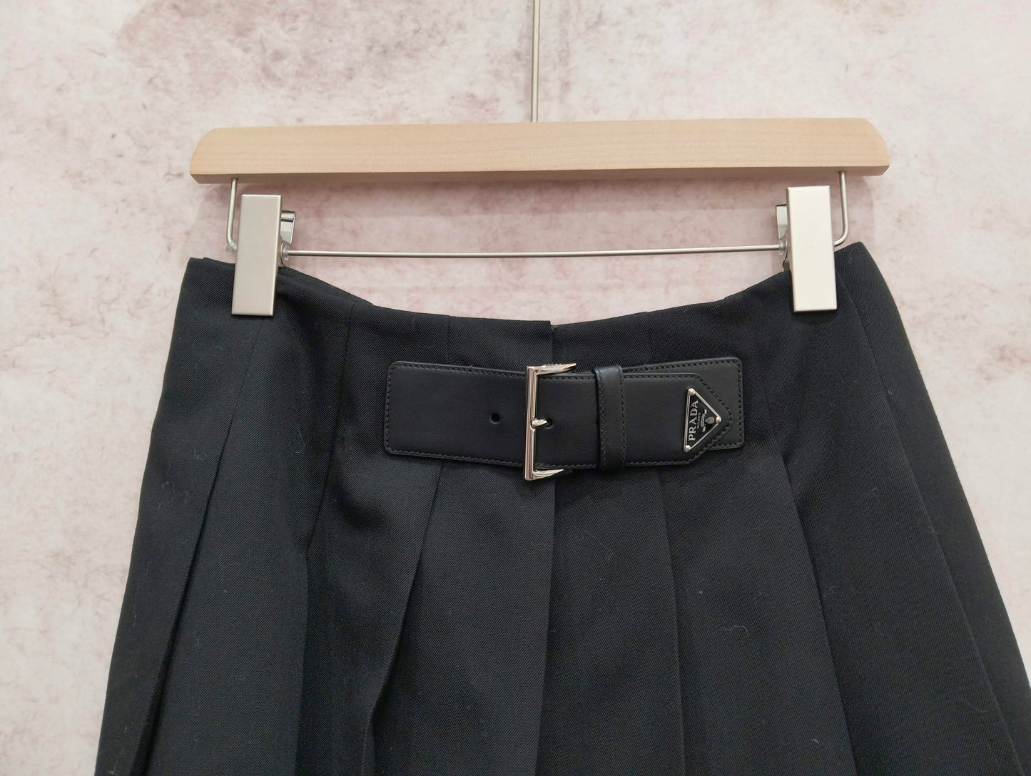 Prada - Other - Leather - Black - (36)