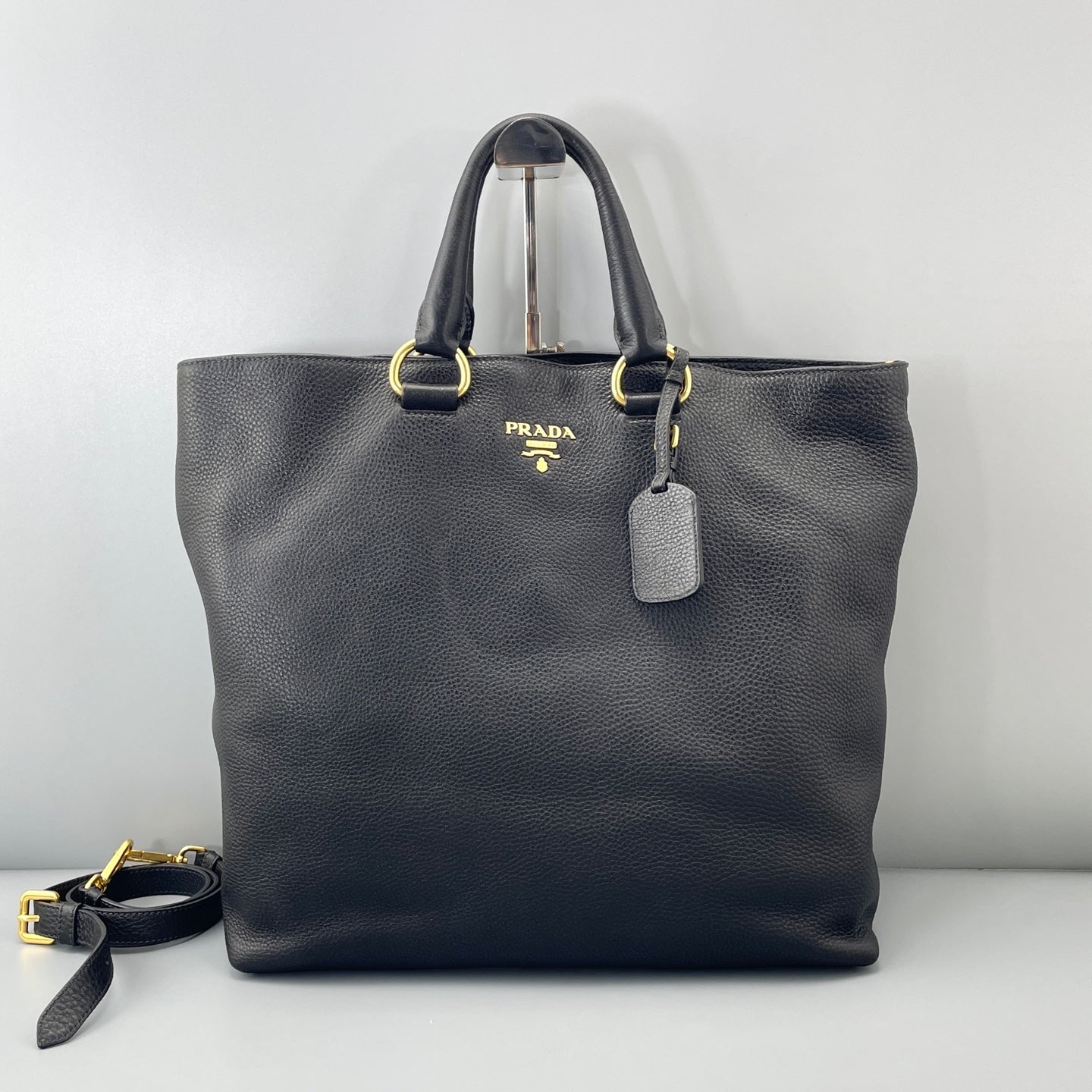 Prada - Other - Leather - Black - (large)