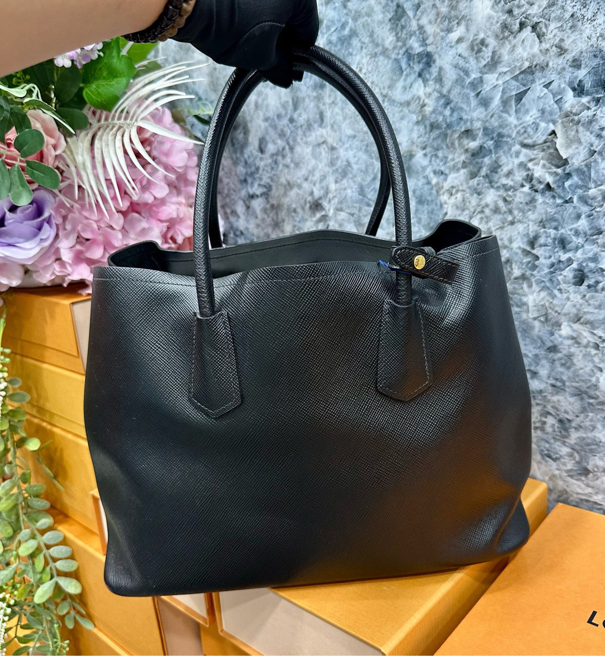 Prada - Other - Leather - Black - (large)
