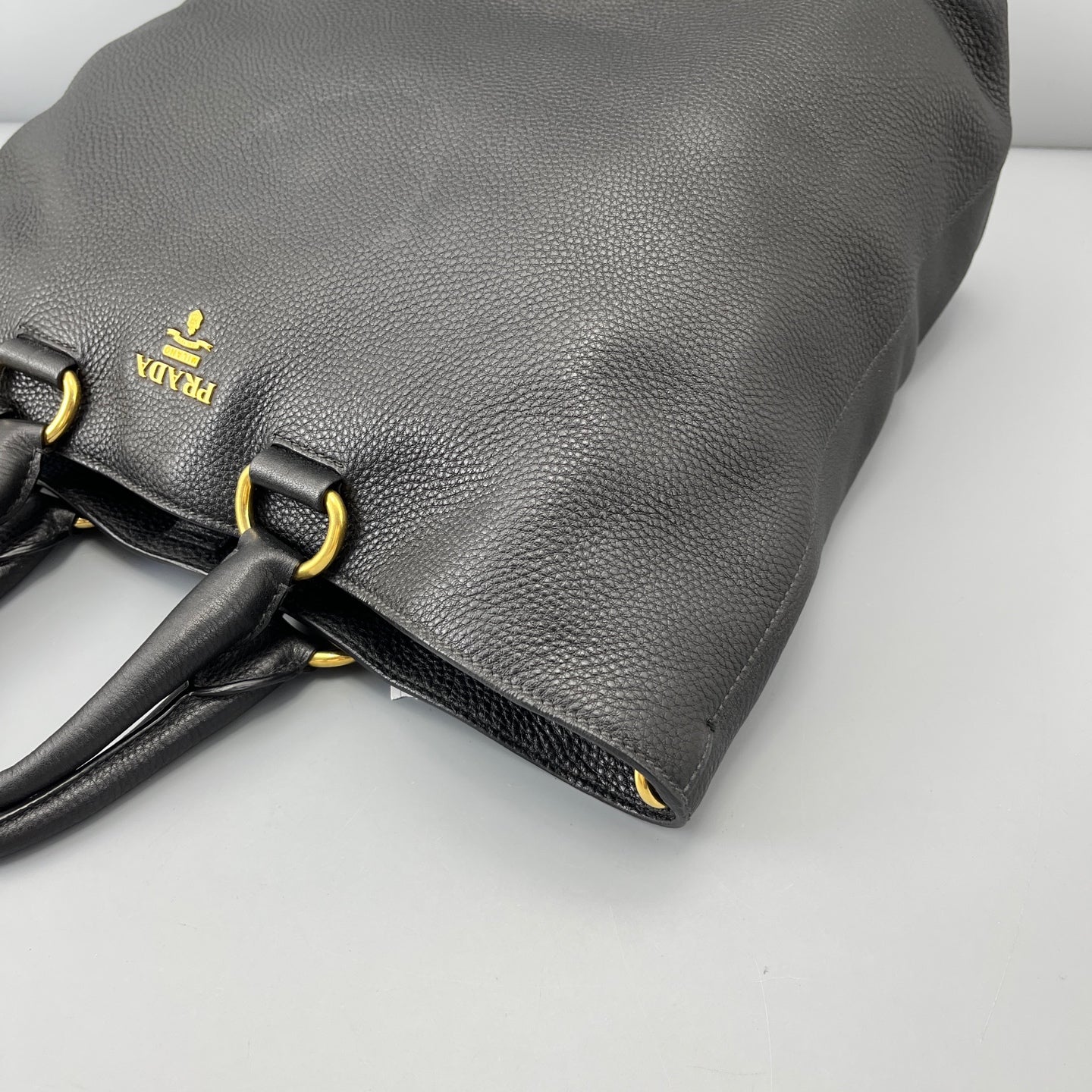 Prada - Other - Leather - Black - (large)