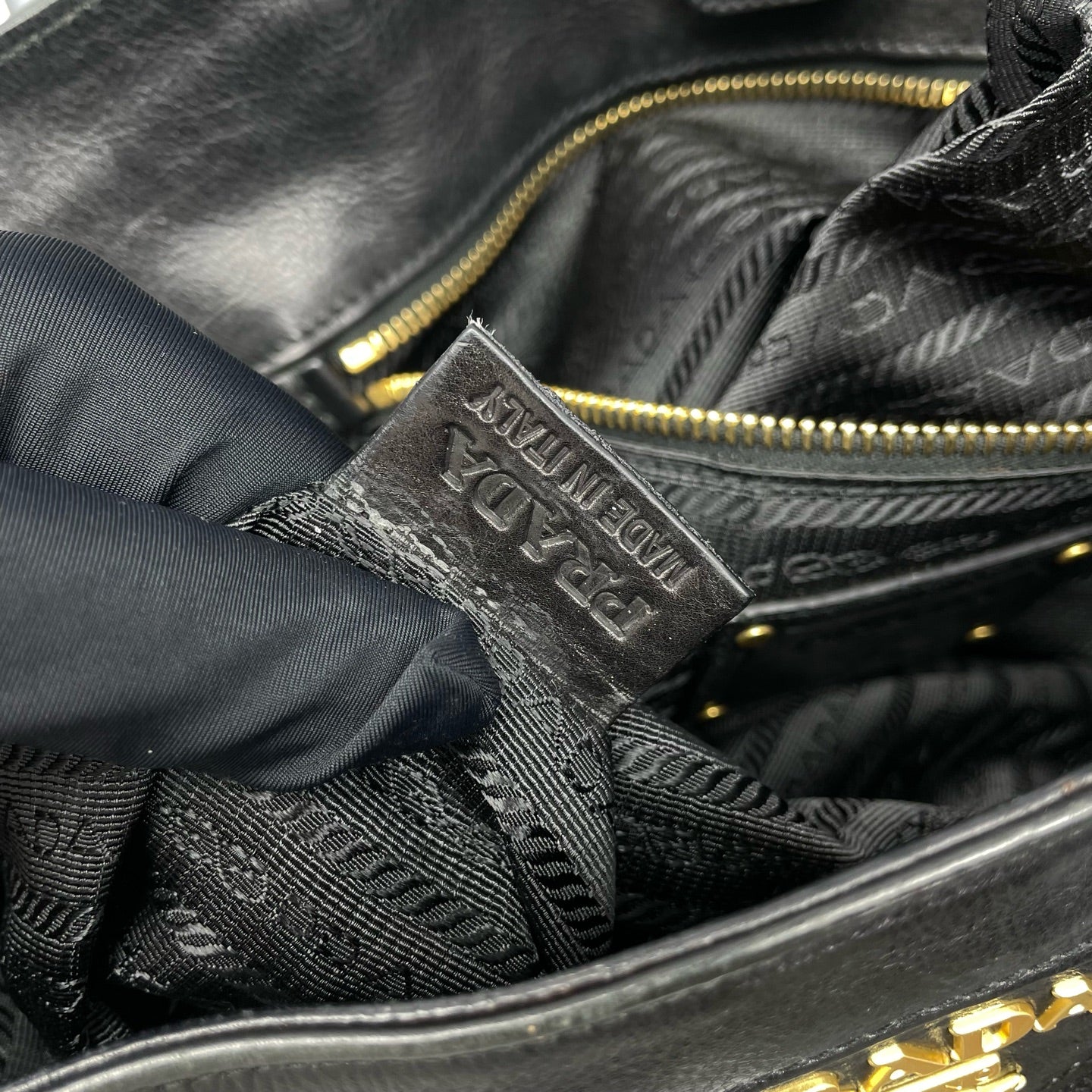 Prada - Other - Leather - Black - (Large)