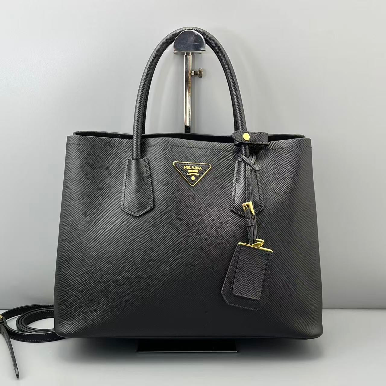 Prada - Other - Leather - Black - (medium)