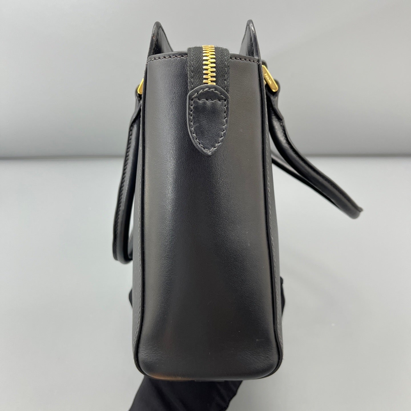 Prada - Other - Leather - Black - (medium)