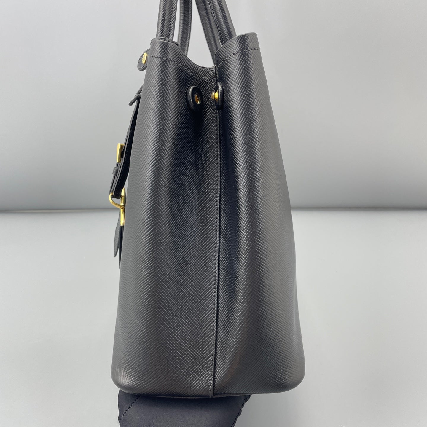 Prada - Other - Leather - Black - (medium)