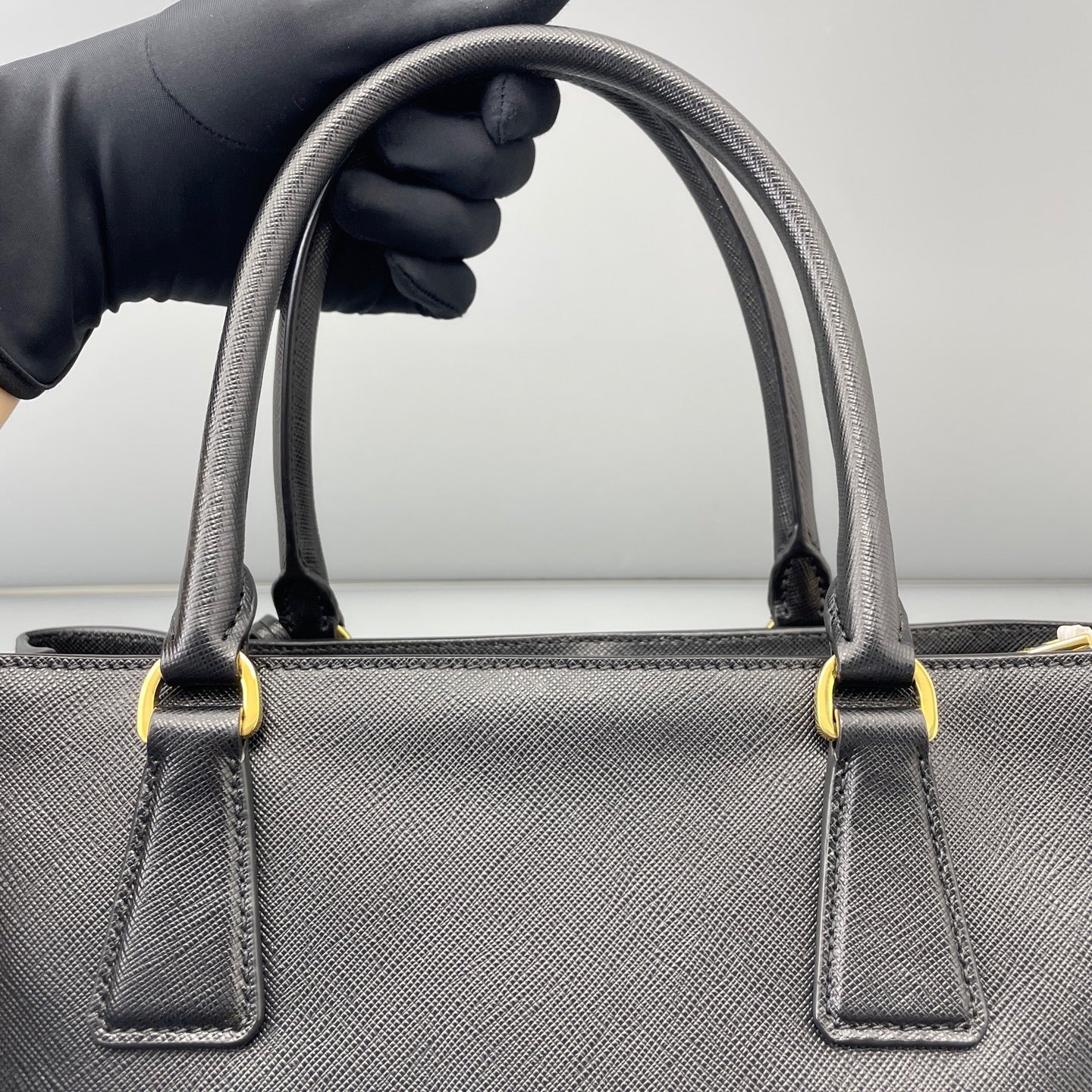 Prada - Other - Leather - Black - (Medium)