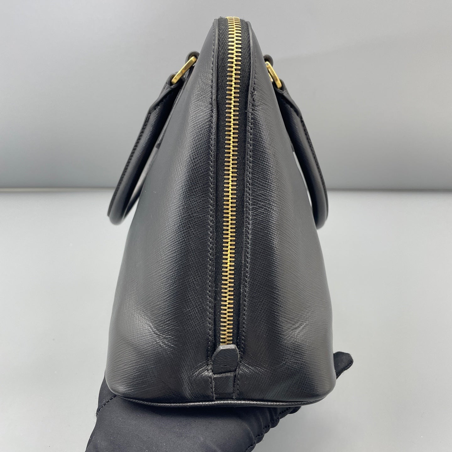 Prada - Other - Leather - Black - (medium)
