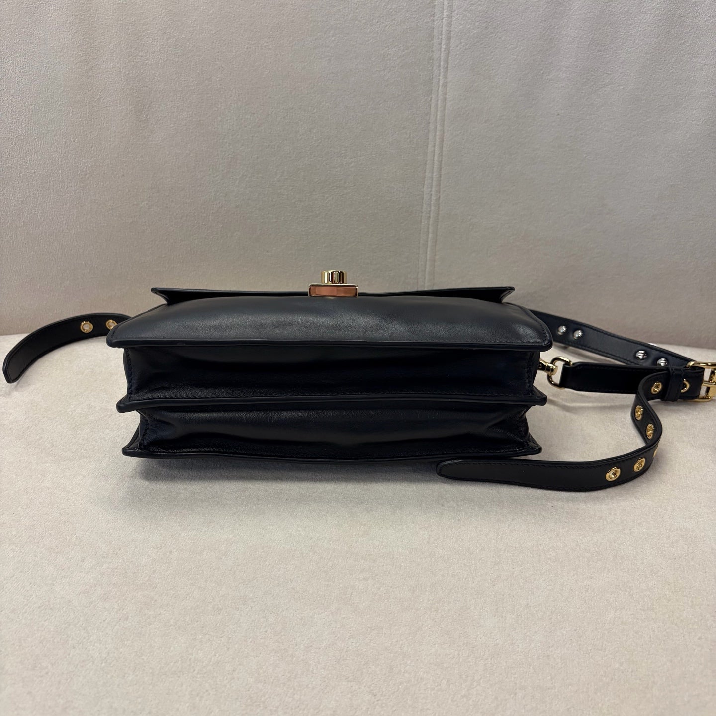 Prada - Other - Leather - Black - (medium)