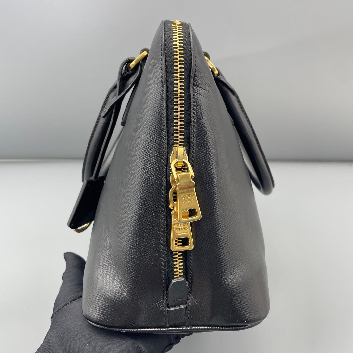 Prada - Other - Leather - Black - (medium)