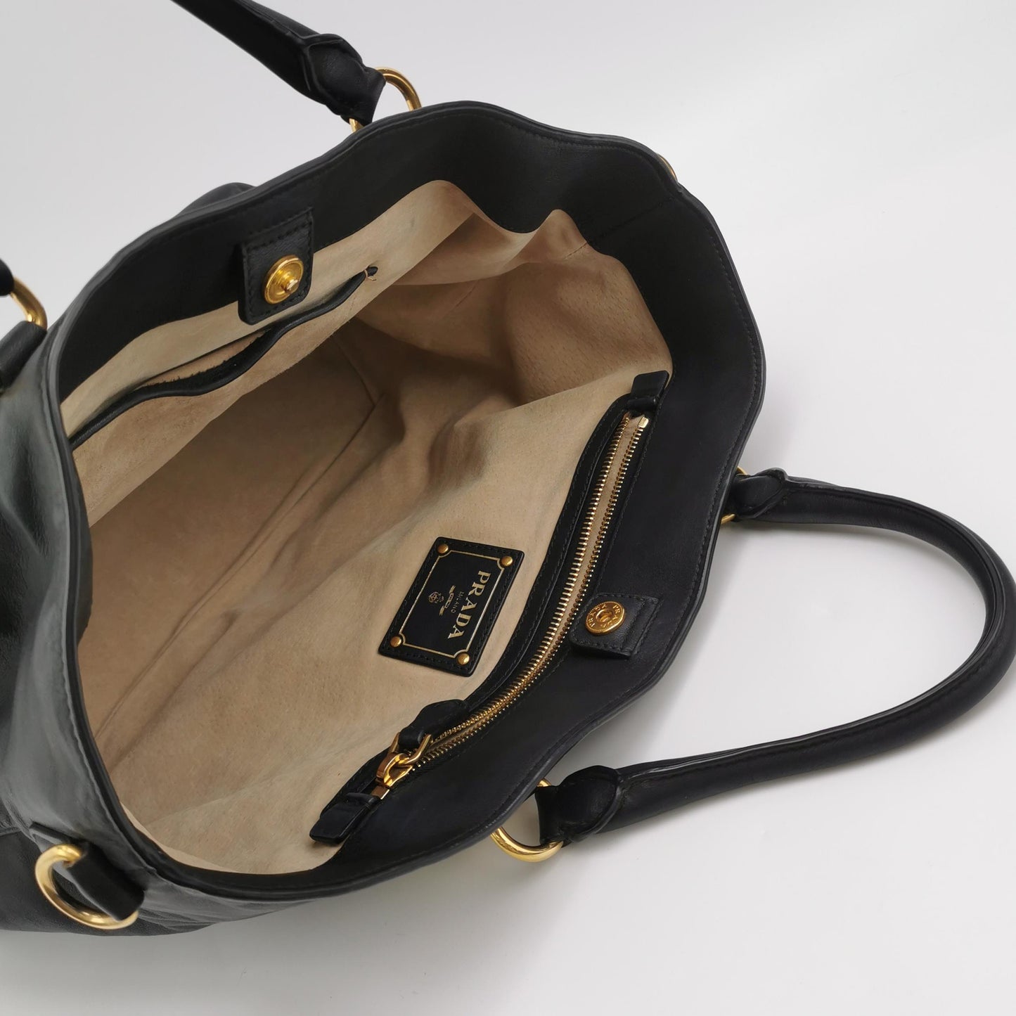 Prada - Other - Leather - Black - (medium)