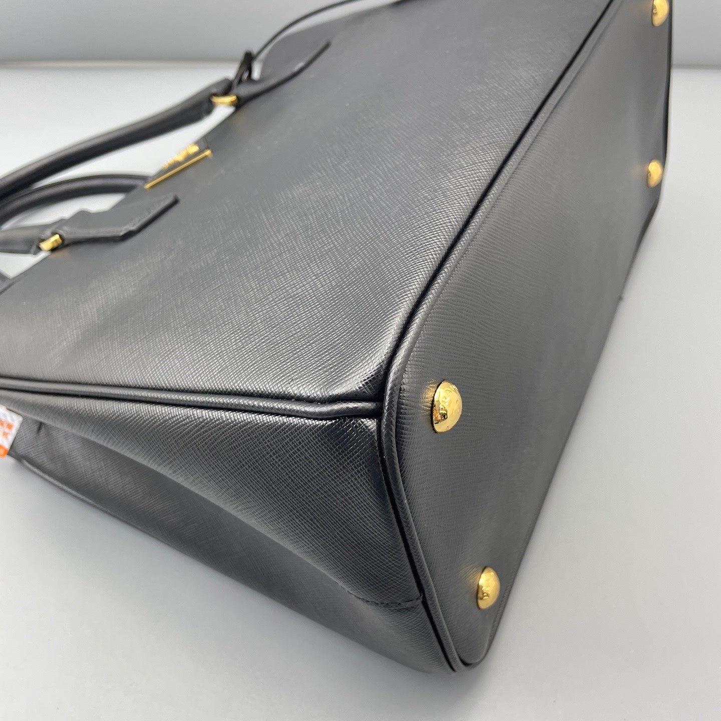 Prada - Other - Leather - Black - (Medium)