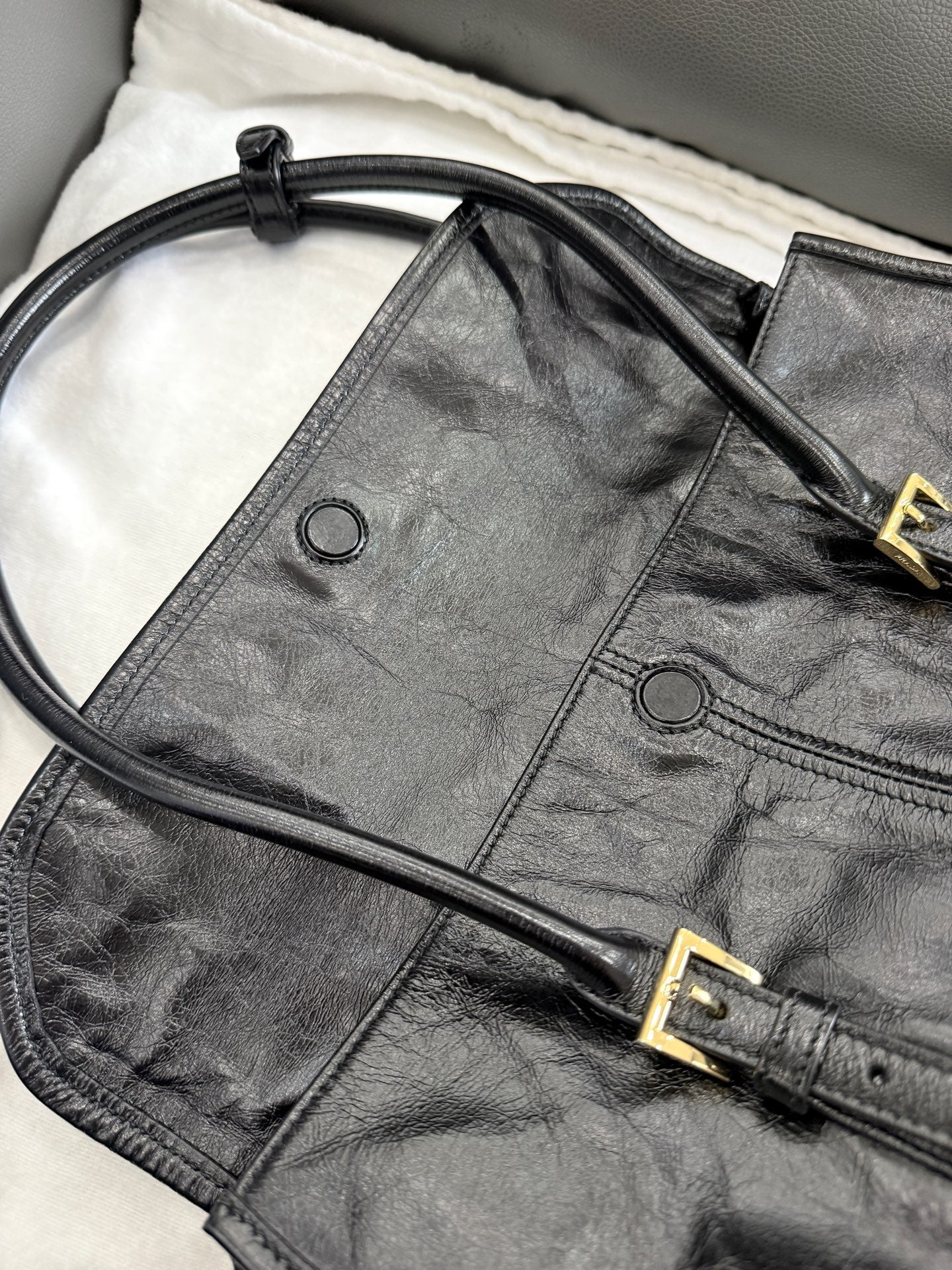 Prada - Other - Leather - Black - (medium)