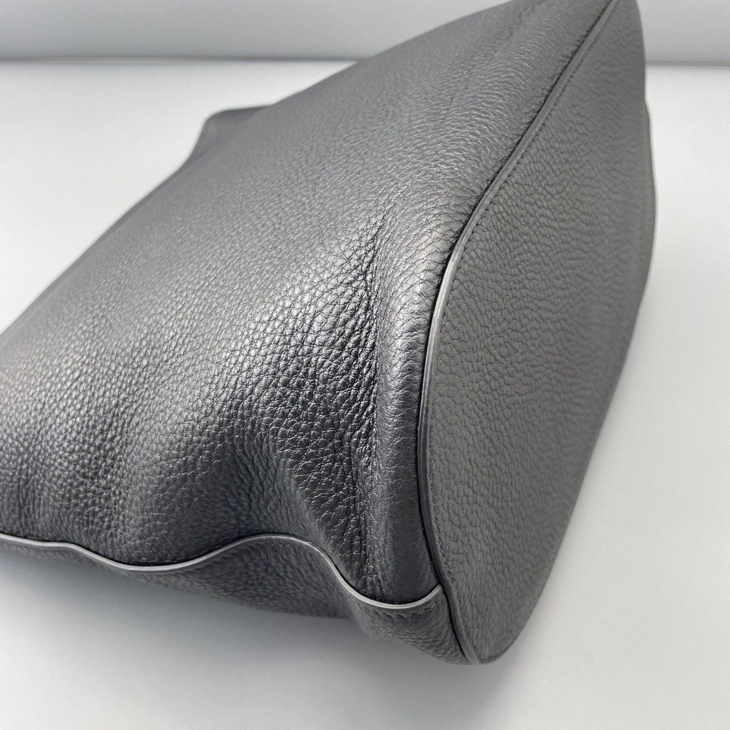 Prada - Other - Leather - Black - (medium)