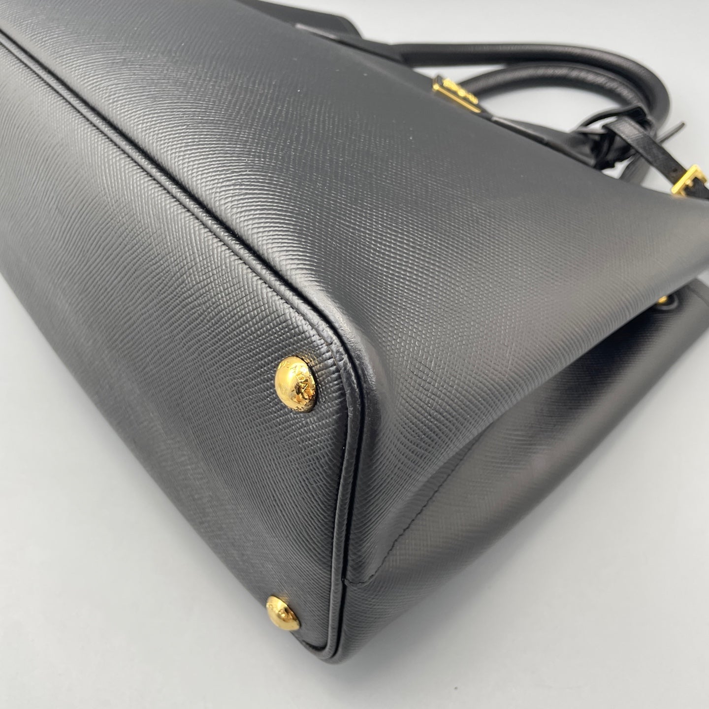 Prada - Other - Leather - Black - (medium)
